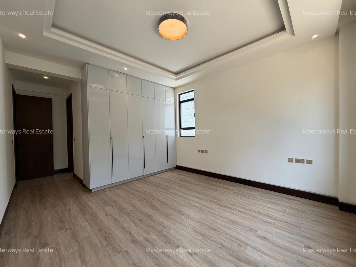 6 Bed Villa with En Suite at Peponi Road - 17