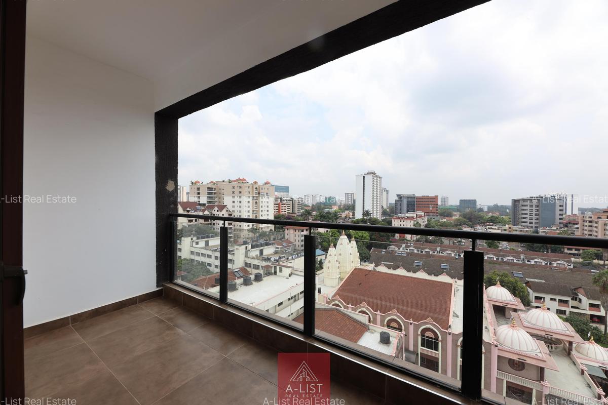 4 Bed Apartment with En Suite at 2Nd Avenue - 14