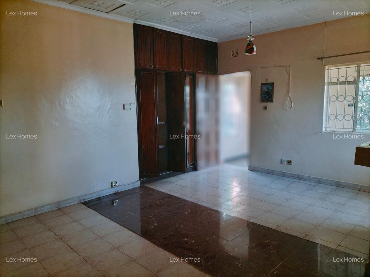 6 Bed House with En Suite in Ongata Rongai - 13