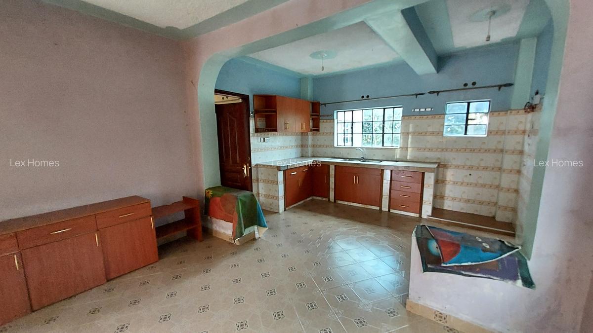 4 Bed House with En Suite at Rangau - 4