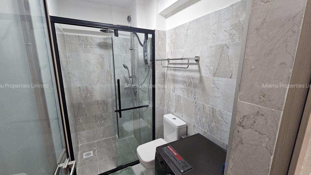 Furnished 1 Bed Apartment with En Suite at Valley Arcade - 8