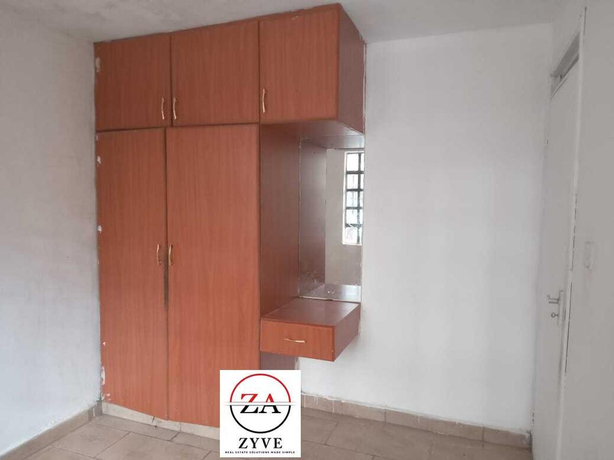 Studio Apartment with En Suite at Ruaka