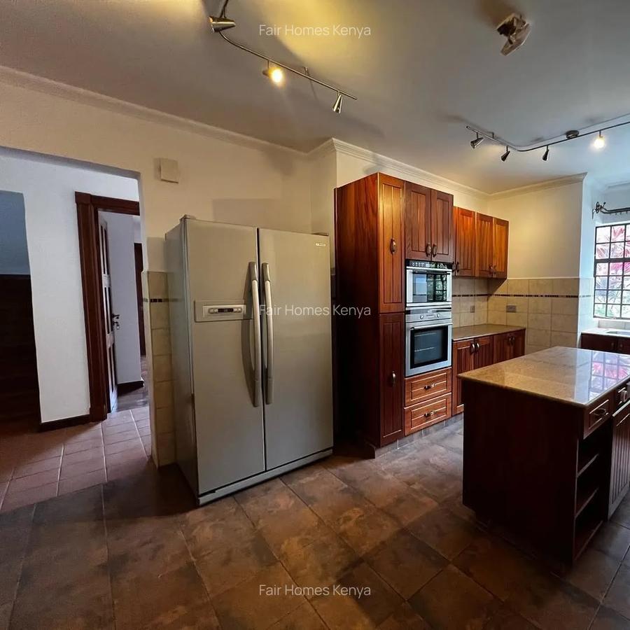 4 Bed Townhouse with En Suite at Peponi Road - 19