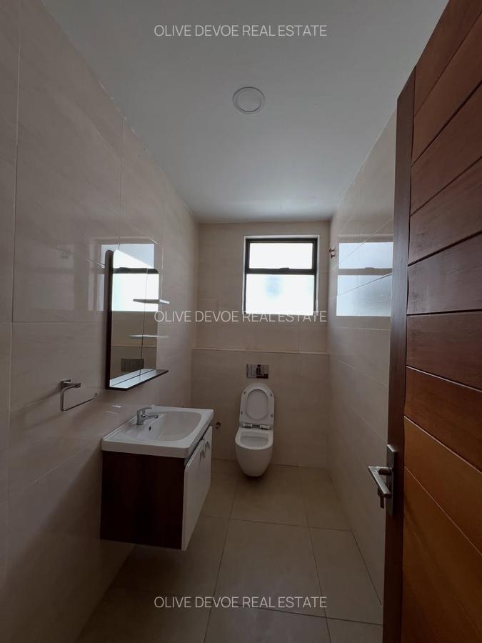 5 Bed Townhouse with En Suite in Kileleshwa - 5