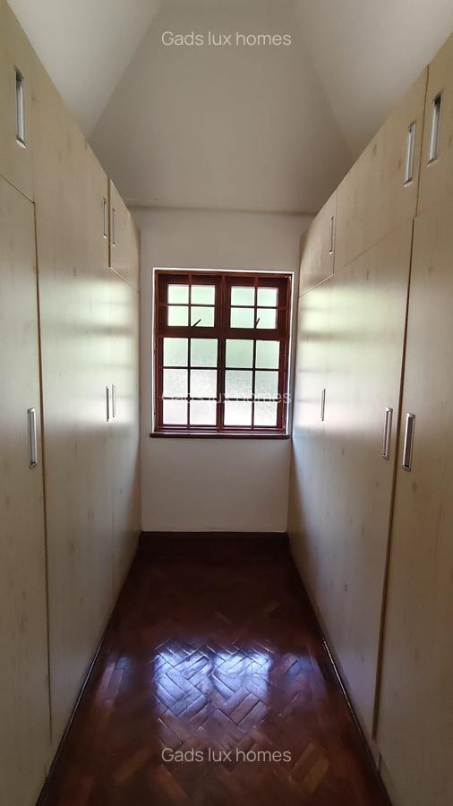 4 Bed Villa with En Suite at Runda - 8