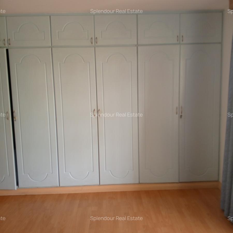 Furnished 3 Bed Apartment with En Suite in Brookside - 18