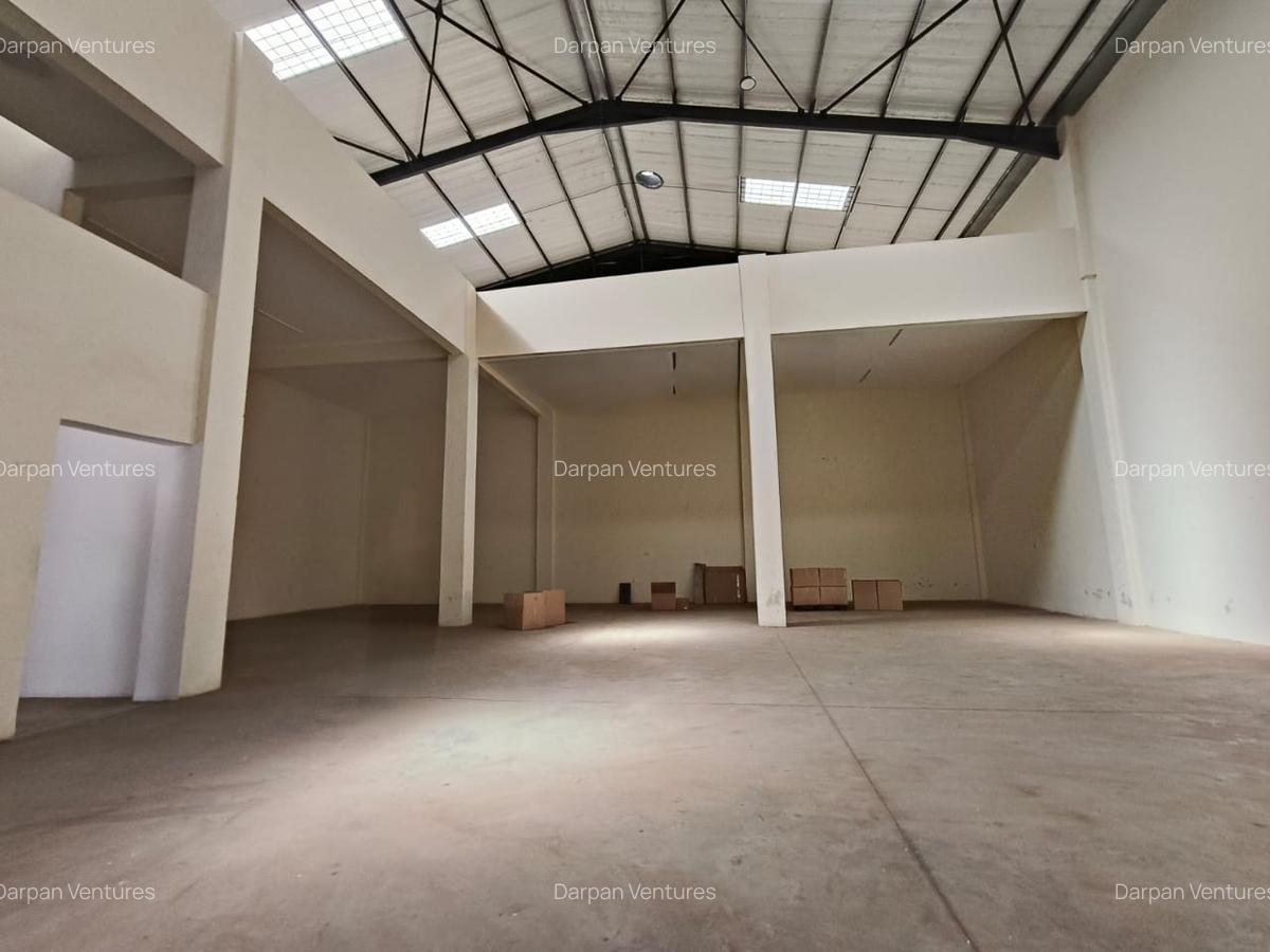 5,940 ft² Warehouse with Service Charge Included in Ruaraka - 1