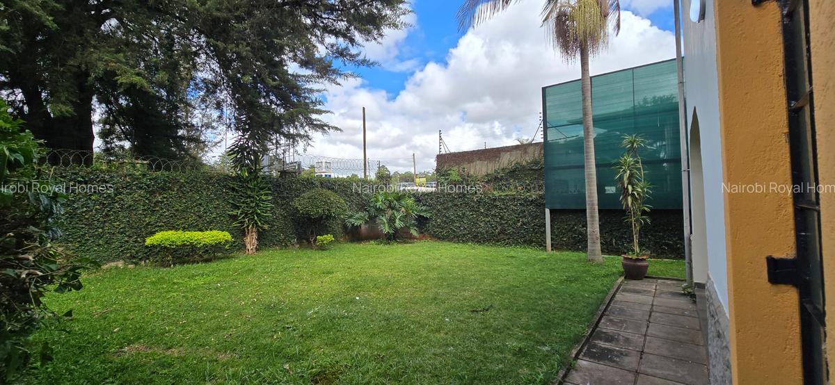 4 Bed Townhouse with En Suite at Lavington Green - 6
