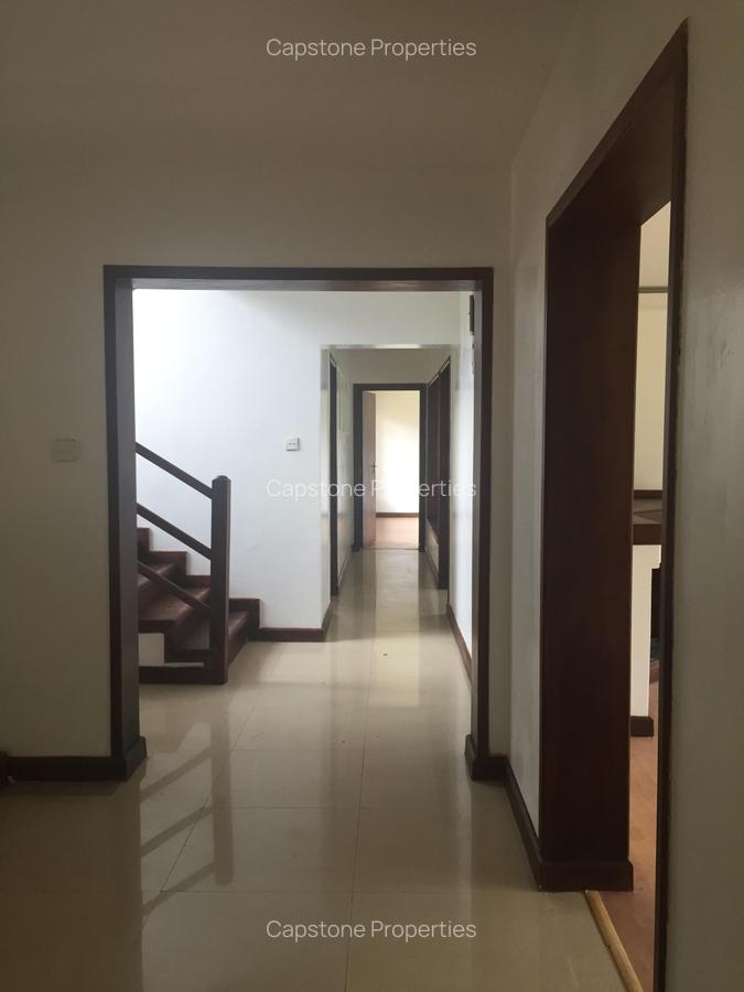 4 Bed Townhouse with En Suite in Runda - 12