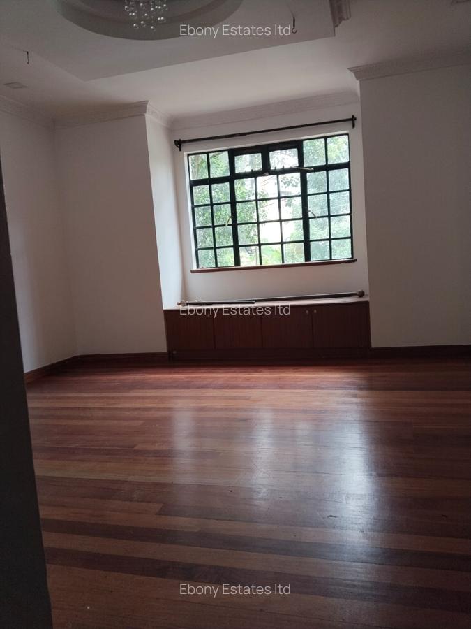 5 Bed Townhouse with En Suite in Kileleshwa - 12