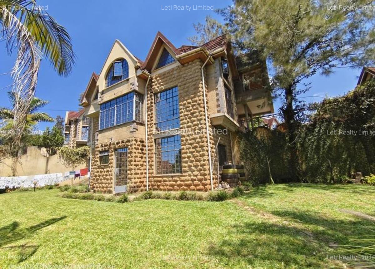 5 Bed Townhouse with En Suite in Lavington - 4
