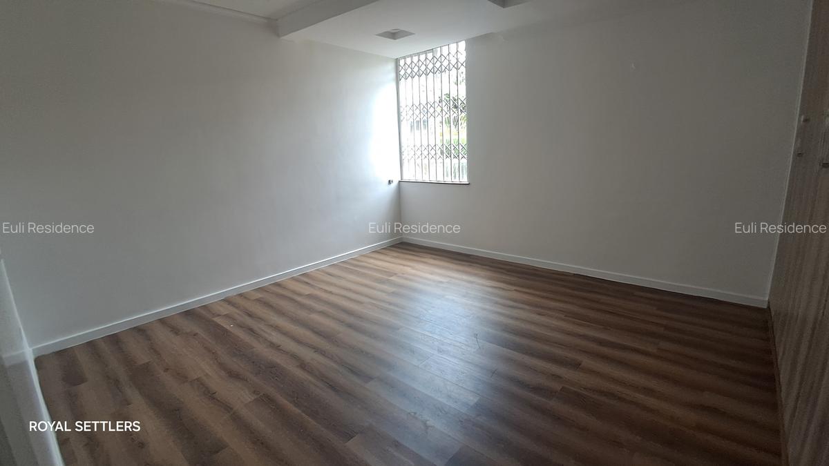 4 Bed Townhouse with En Suite at Kitisuru Ridge - 10