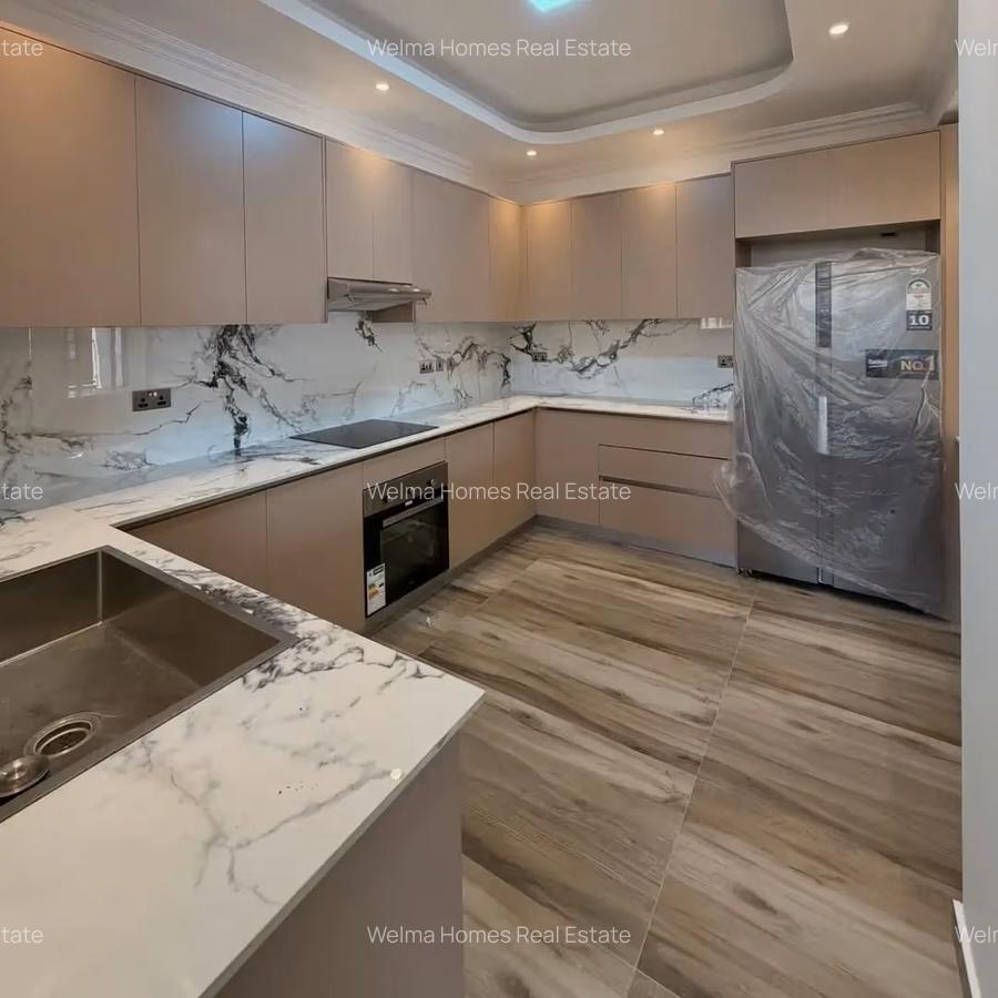 2 Bed Apartment with En Suite in Westlands Area - 3
