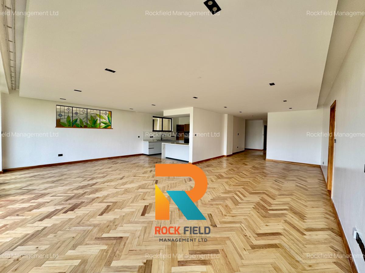 4 Bed Apartment with En Suite in Spring Valley - 4