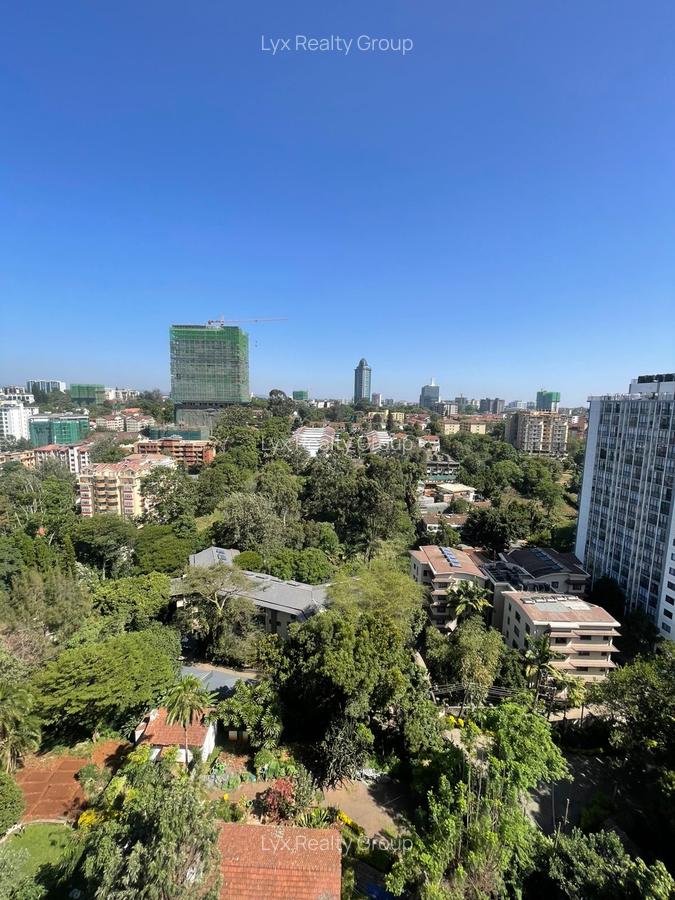 2 Bed Apartment with En Suite in Riverside - 16