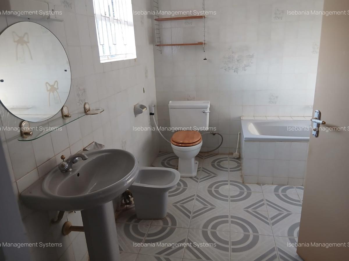 3 Bed Townhouse with En Suite at Evergreen - 18