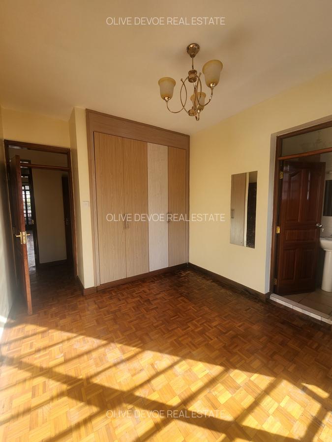 3 Bed Apartment with En Suite in Kilimani - 16