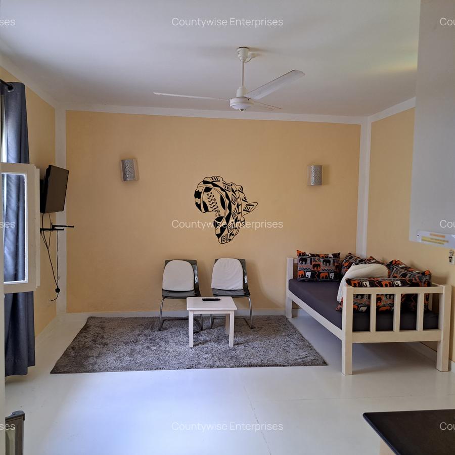 1 Bed Villa with Swimming Pool in Malindi - 6