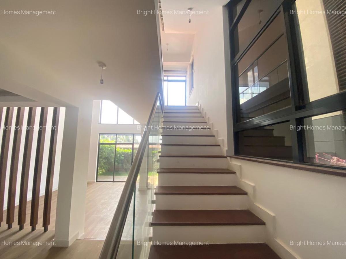 4 Bed Townhouse with En Suite in Loresho - 12