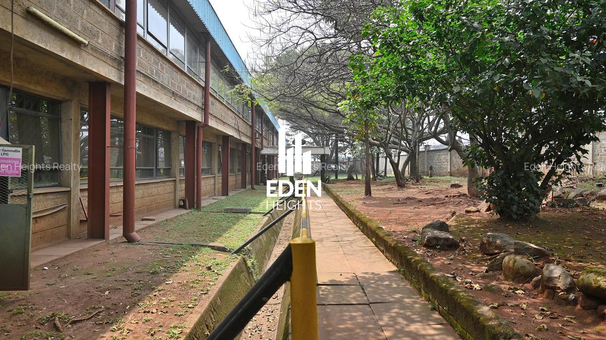20,000 ft² Warehouse with Parking in Thika Road - 5