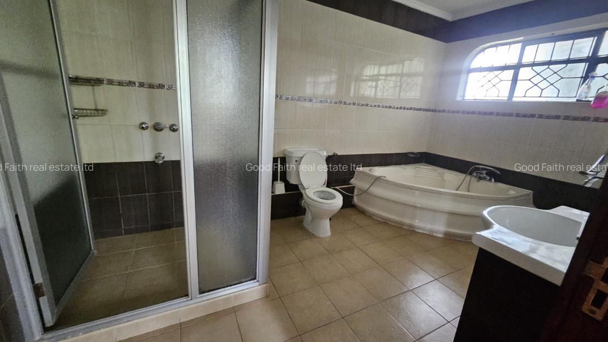 4 Bed House with Swimming Pool in Runda - 17