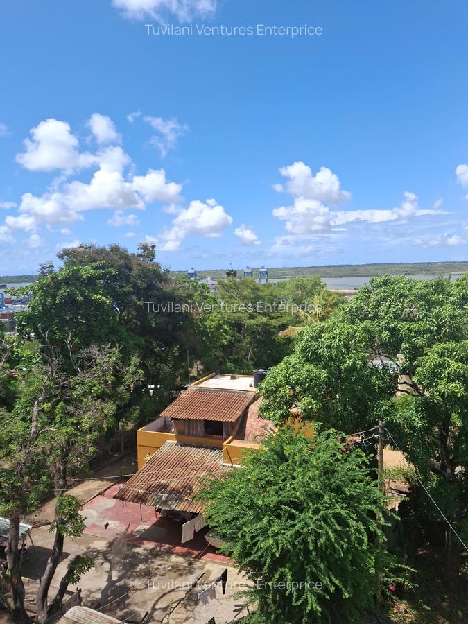 Land at Changamwe - 15