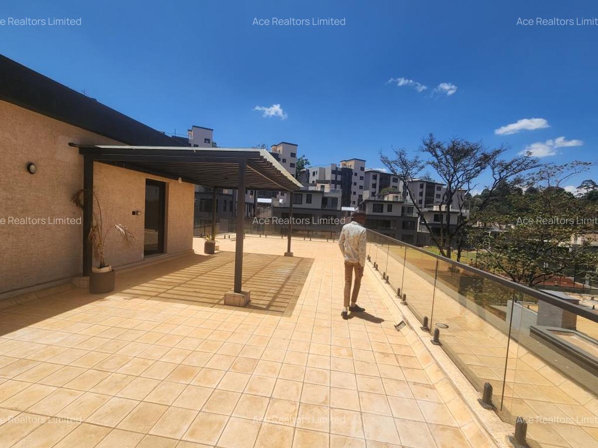 4 Bed Townhouse with En Suite at Loresho - 14