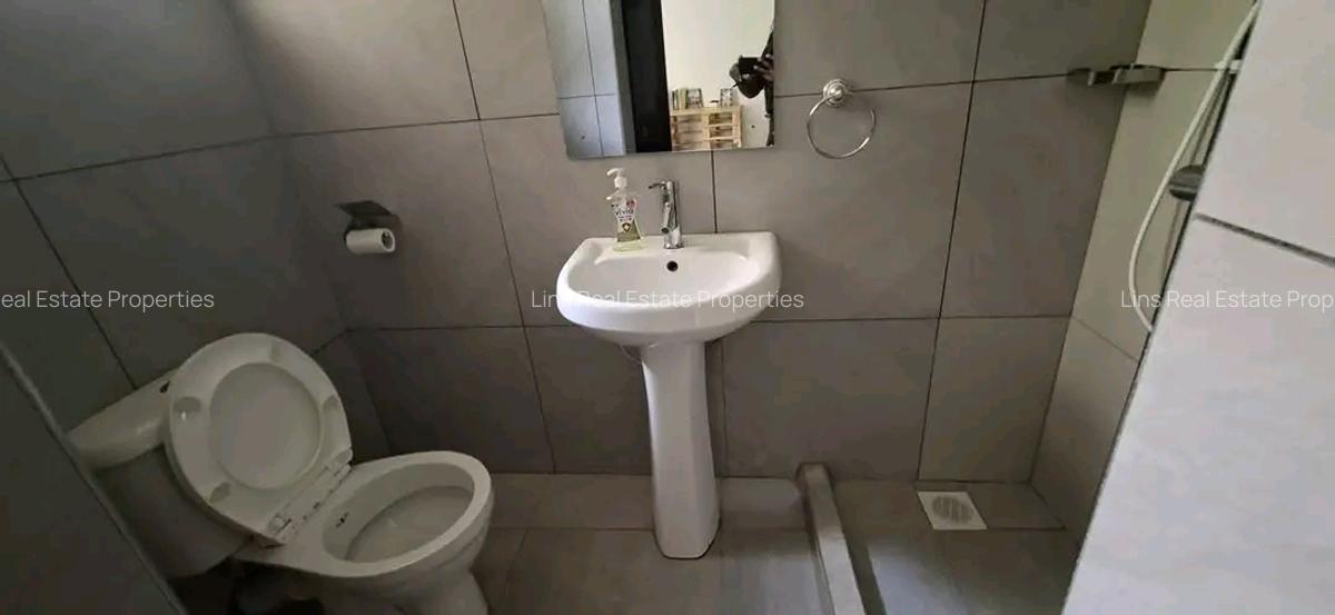 4 Bed Townhouse with En Suite in Kyuna - 7