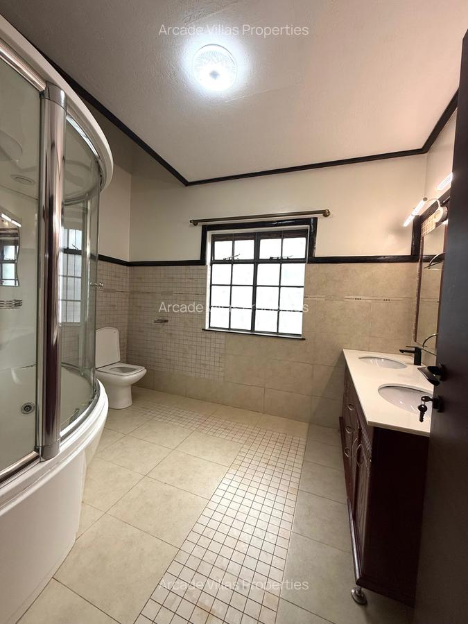 5 Bed Villa with En Suite in Lavington - 8