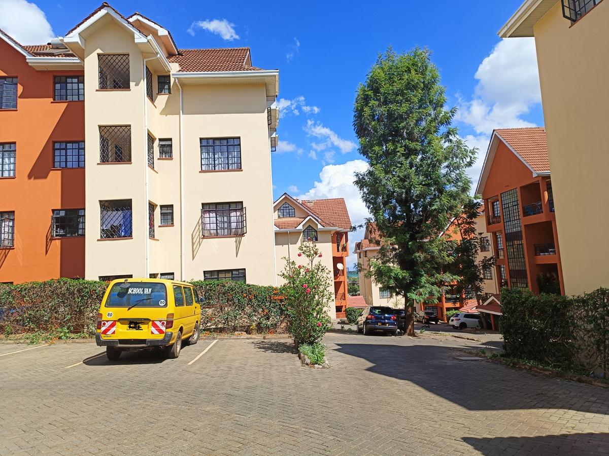 3 Bed Apartment with En Suite at Fourways Junction Estate - 1