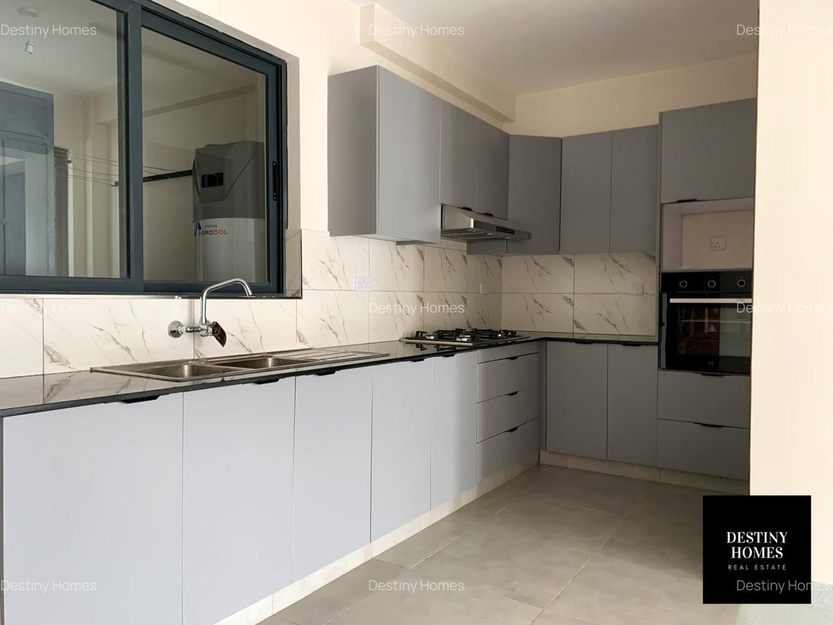 3 Bed Apartment with En Suite in Westlands Area - 3