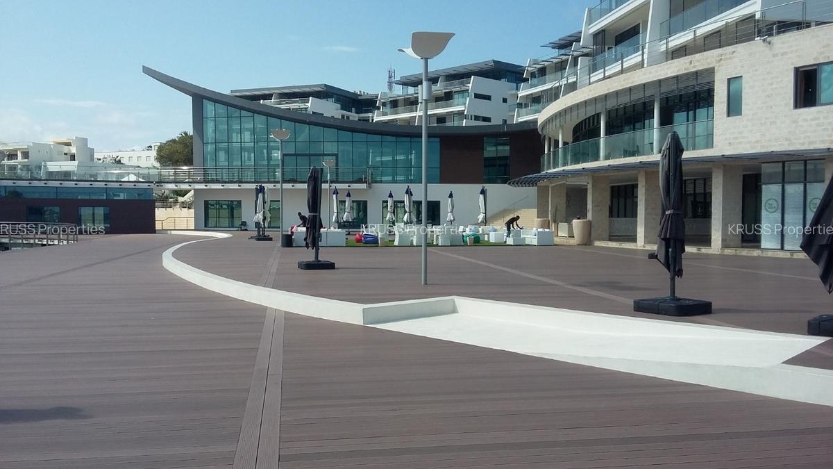 3 Bed Apartment with En Suite at As1930 - 12