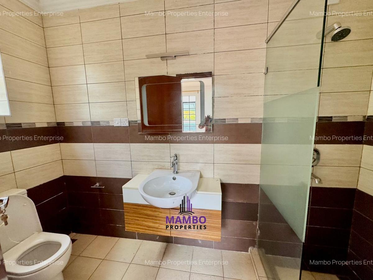 4 Bed Townhouse with En Suite at Westlands - 12