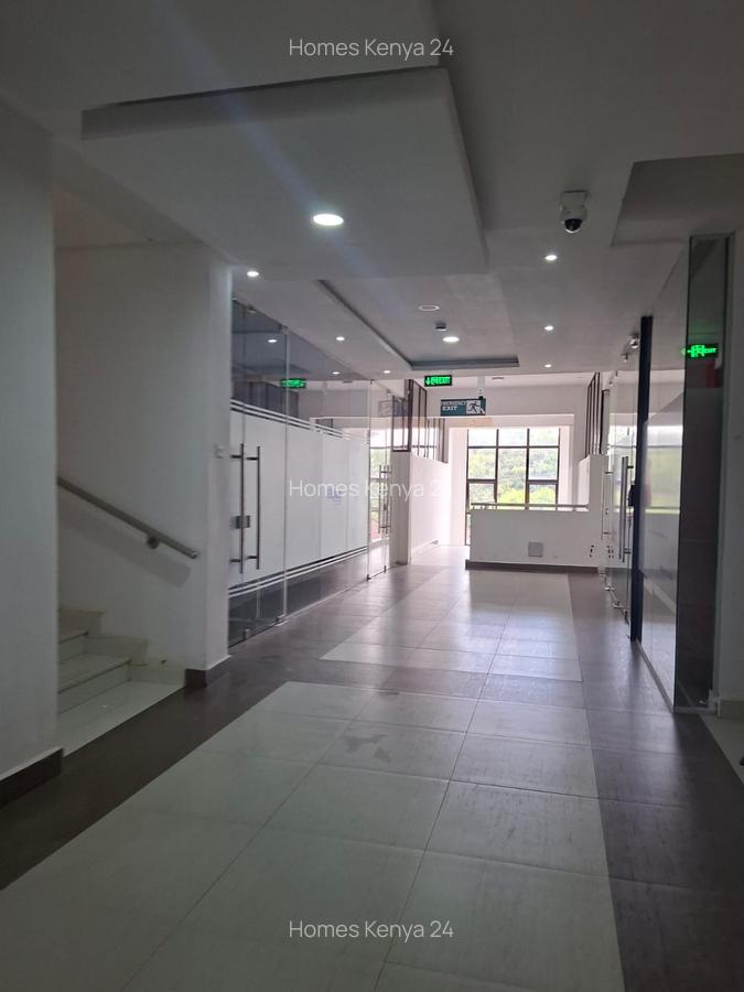 Office in Ridgeways - 4