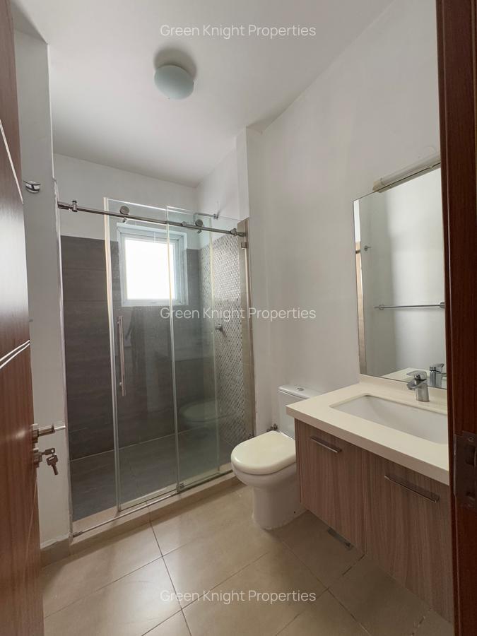 Serviced 3 Bed Apartment with En Suite in Kilimani - 17