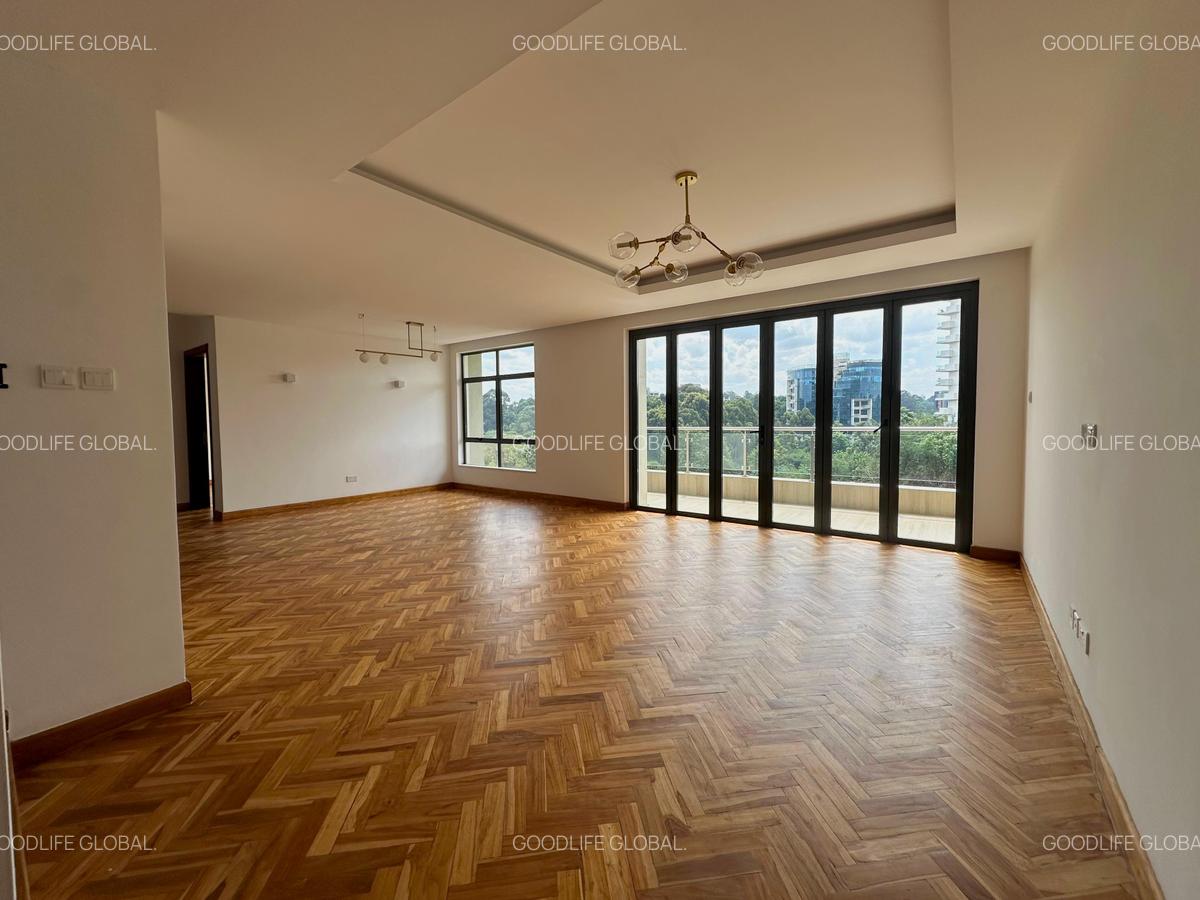 4 Bed Apartment with En Suite at Rosslyn - 13
