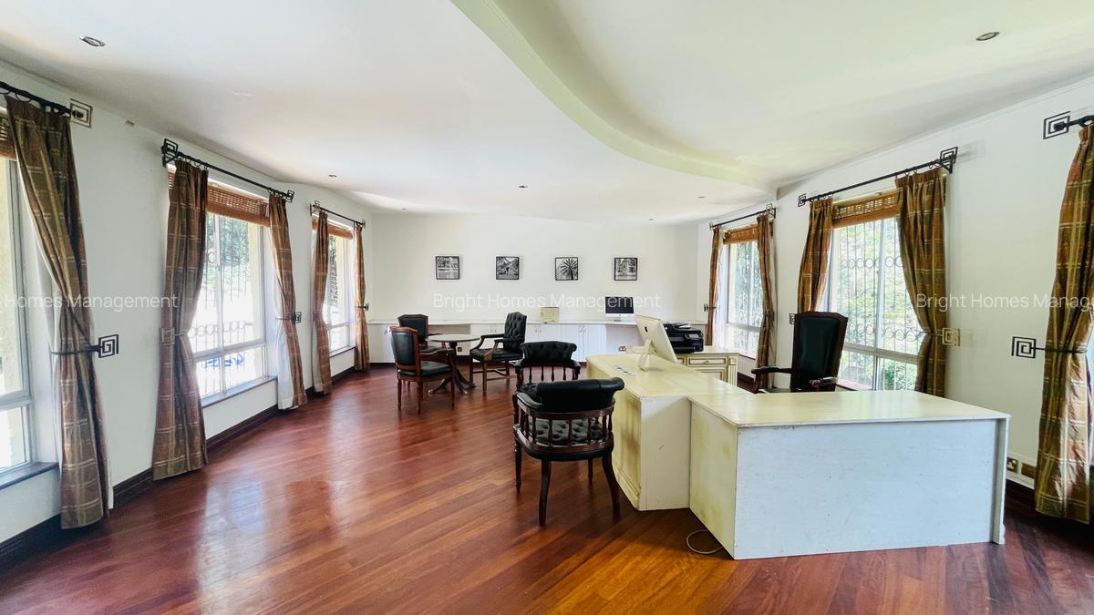 4 Bed Villa with En Suite in Muthaiga - 16