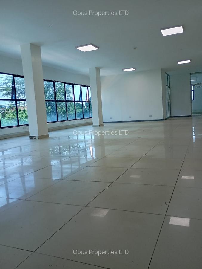 Commercial Property with Service Charge Included at Lenana Road - 4
