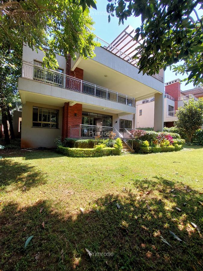 5 Bed Townhouse with En Suite in Lavington - 1