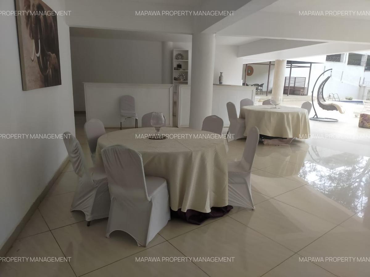 3 Bed Apartment with En Suite in Riverside - 9