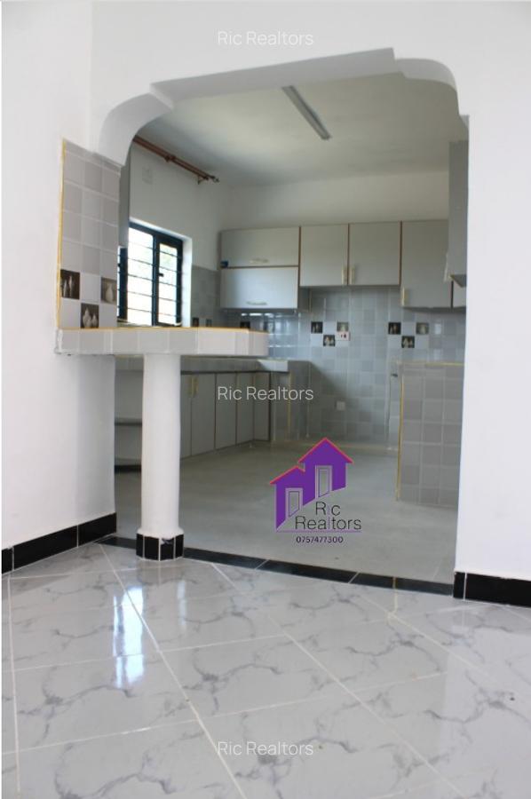 4 Bed House with En Suite at Merisho Road - 8