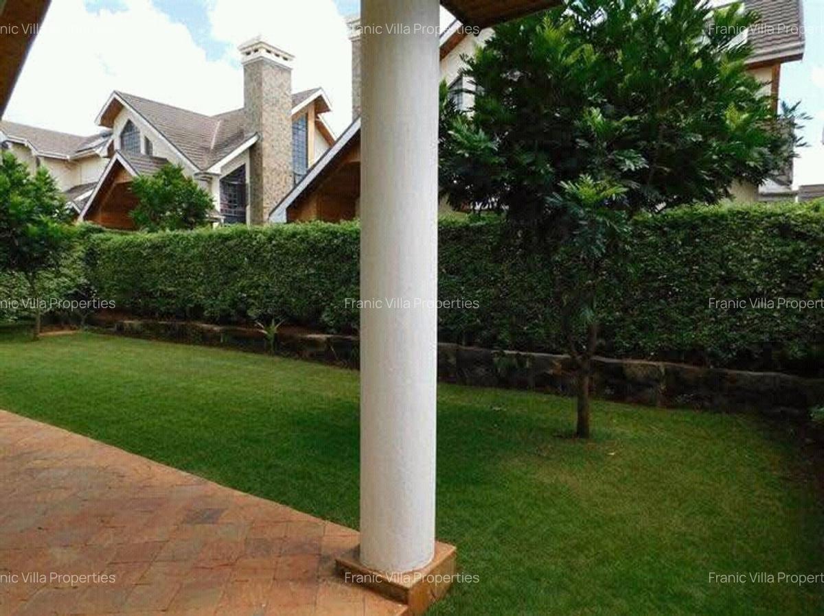 4 Bed Villa with En Suite at Summer Field - 3