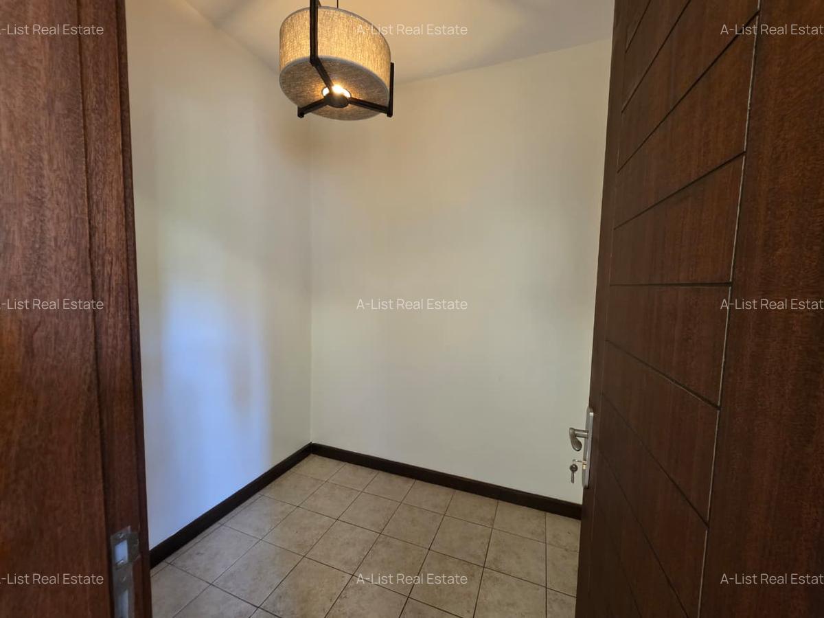 4 Bed Apartment with En Suite at General Mathenge - 13