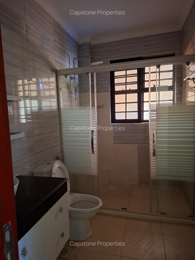 4 Bed Townhouse with En Suite in Runda - 16