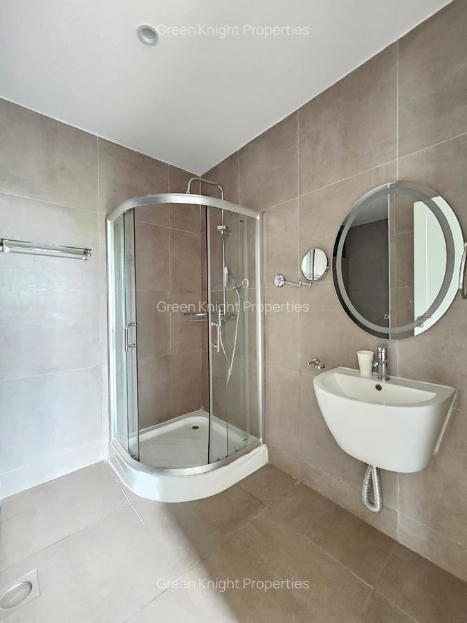 Serviced 2 Bed Apartment with En Suite in Riverside - 6