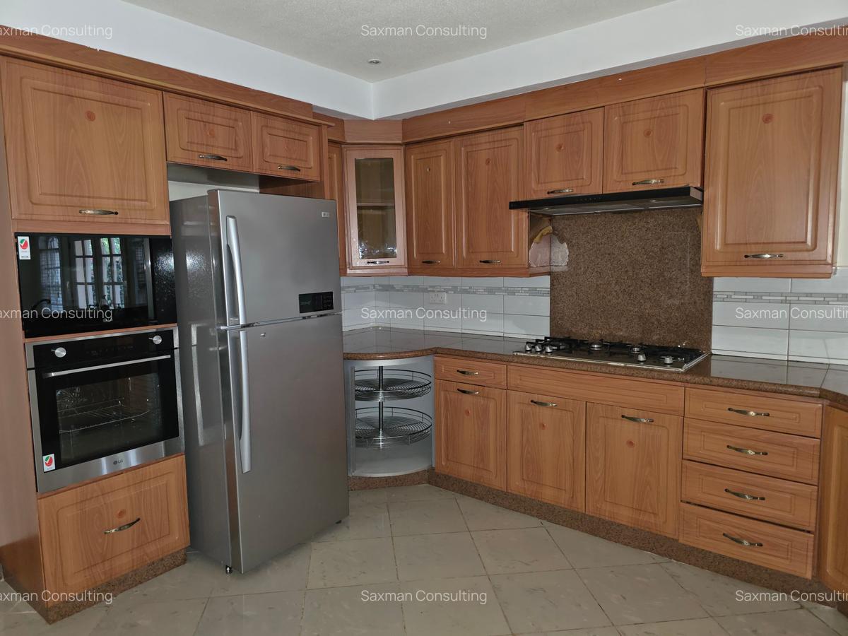 4 Bed House with En Suite in Kitisuru - 9