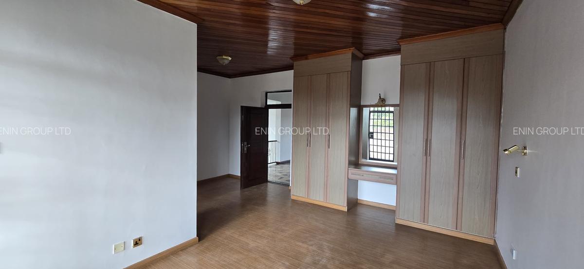 5 Bed Townhouse with En Suite at Convent Drive - 19