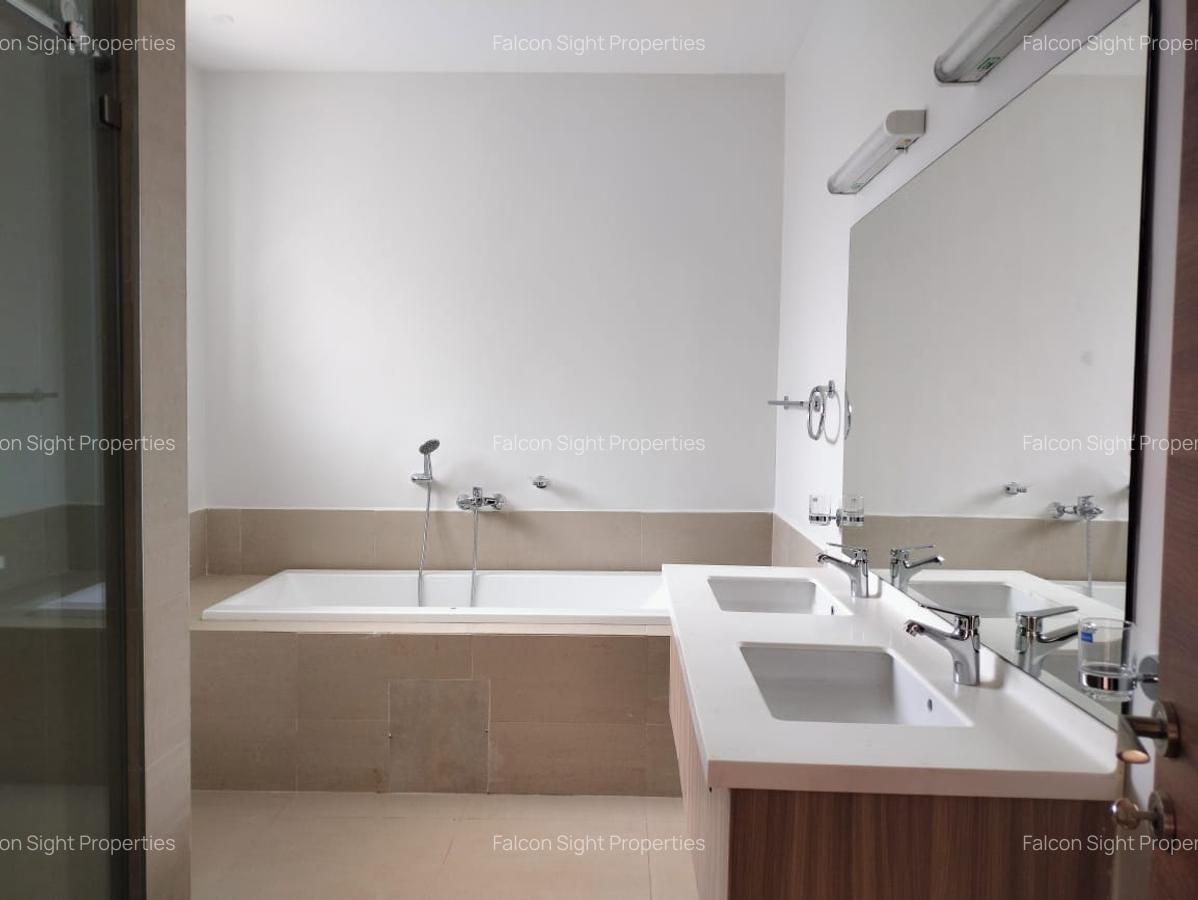 5 Bed Townhouse with Walk In Closet in Lavington - 12