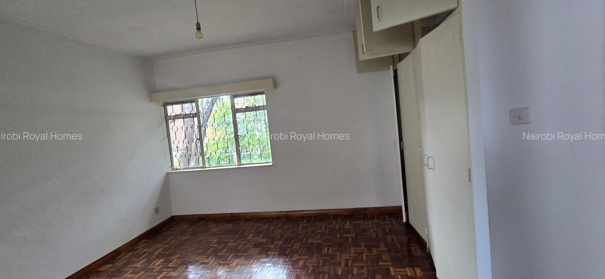 4 Bed Townhouse with En Suite at Convent Drive - 10