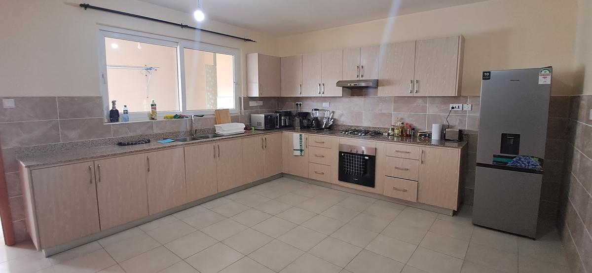 Furnished 3 Bed Apartment with En Suite at Rhapta Rd - 5